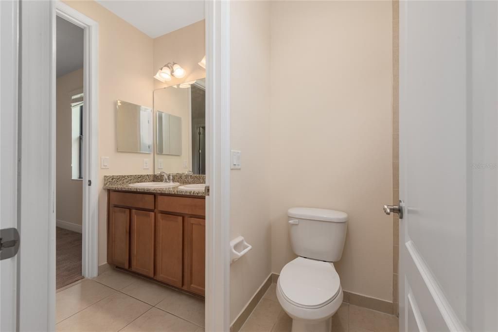 En Venta: $354,900 (3 camas, 2 baños, 1672 Pies cuadrados)