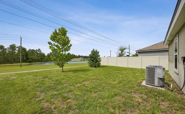 For Rent: $1,800 (3 beds, 2 baths, 1219 Square Feet)