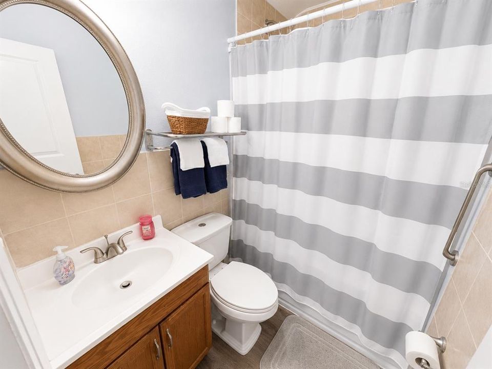 For Rent: $900 (2 beds, 1 baths, 646 Square Feet)