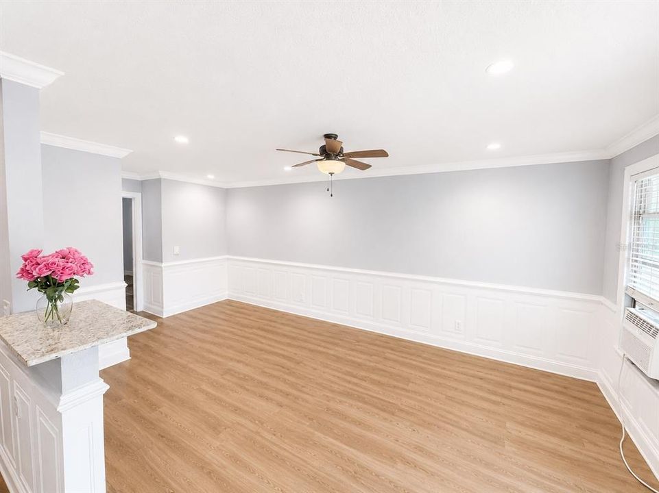 For Rent: $900 (2 beds, 1 baths, 646 Square Feet)