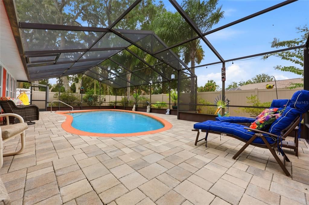 For Sale: $419,500 (3 beds, 2 baths, 2056 Square Feet)