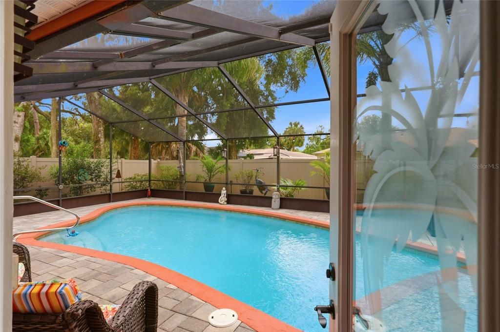 For Sale: $419,500 (3 beds, 2 baths, 2056 Square Feet)
