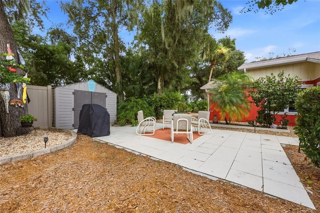 For Sale: $419,500 (3 beds, 2 baths, 2056 Square Feet)