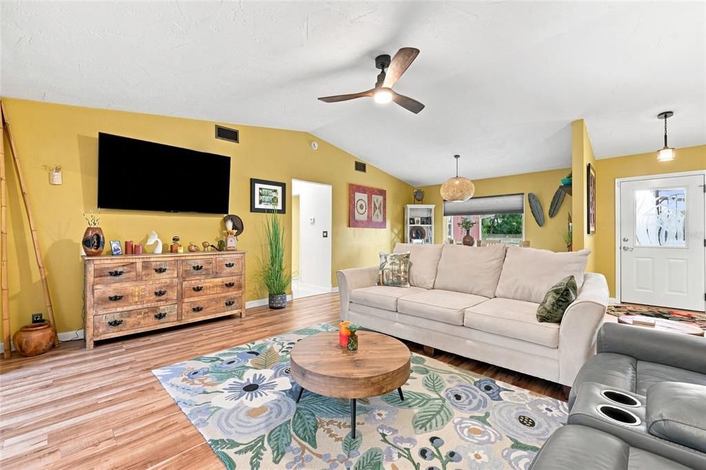 For Sale: $419,500 (3 beds, 2 baths, 2056 Square Feet)