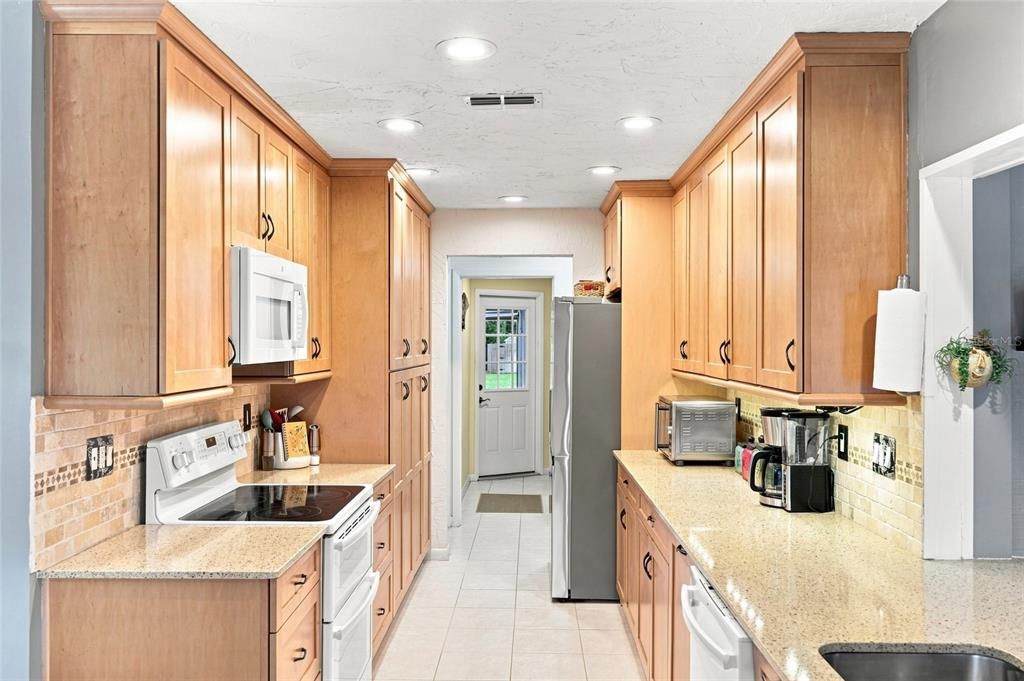 For Sale: $419,500 (3 beds, 2 baths, 2056 Square Feet)
