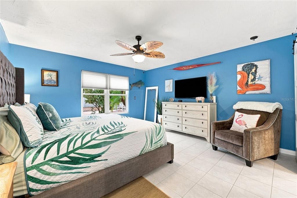 For Sale: $419,500 (3 beds, 2 baths, 2056 Square Feet)