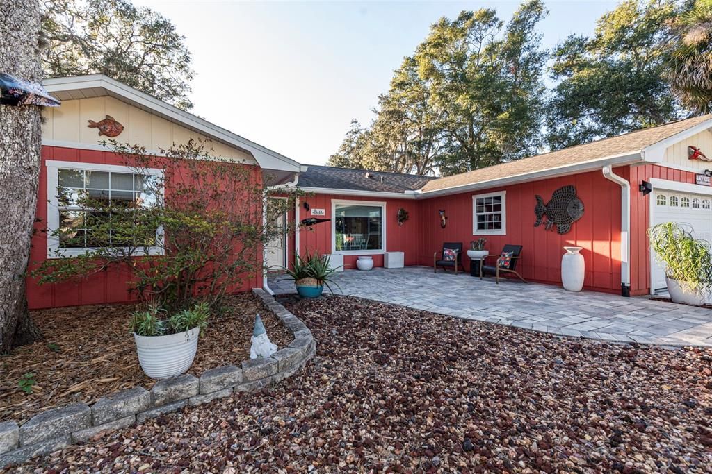 For Sale: $419,500 (3 beds, 2 baths, 2056 Square Feet)