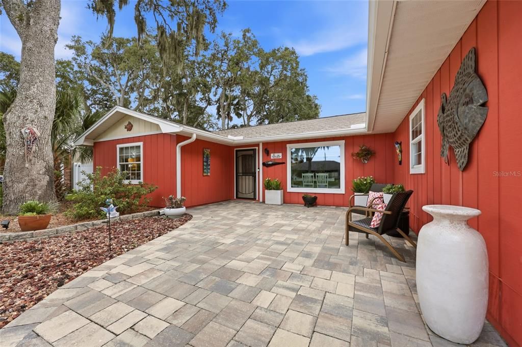 For Sale: $419,500 (3 beds, 2 baths, 2056 Square Feet)