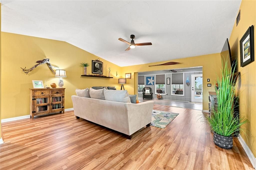 For Sale: $419,500 (3 beds, 2 baths, 2056 Square Feet)