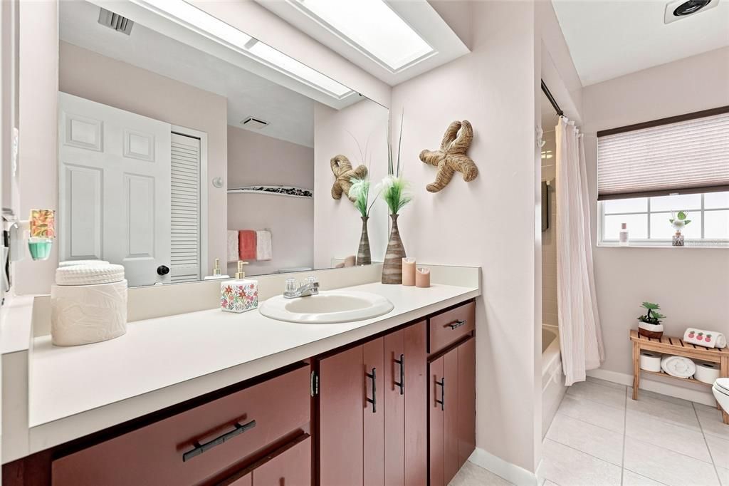 For Sale: $419,500 (3 beds, 2 baths, 2056 Square Feet)