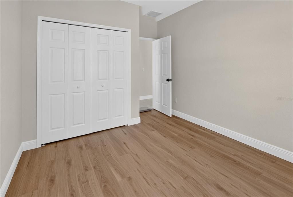 На продажу: $259,990 (2 спален, 2 ванн, 1137 Квадратных фут)