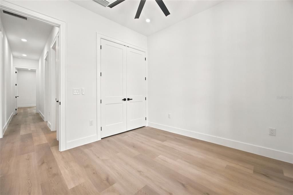 На продажу: $599,900 (4 спален, 3 ванн, 2307 Квадратных фут)