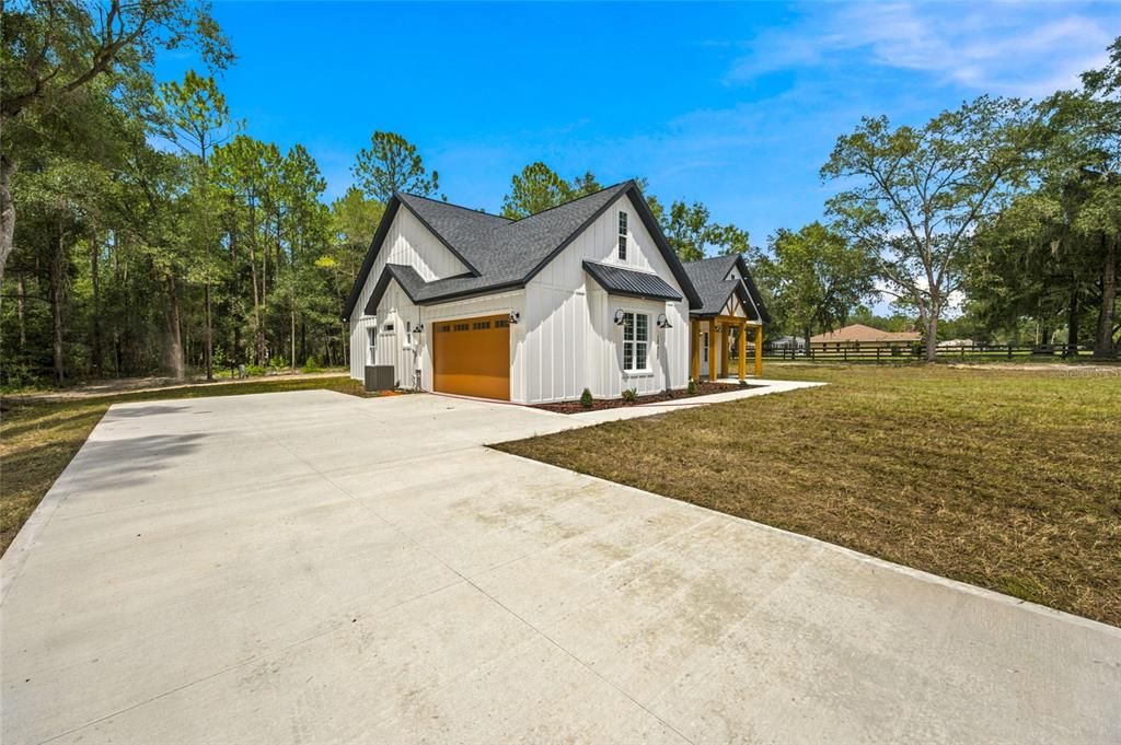На продажу: $599,900 (4 спален, 3 ванн, 2307 Квадратных фут)