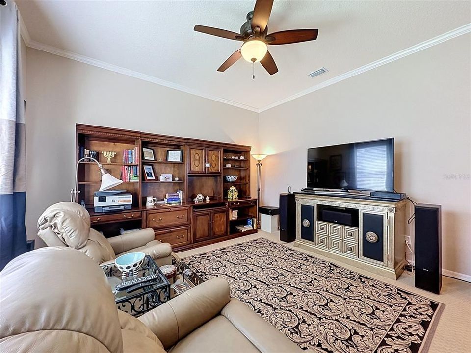 En Venta: $600,000 (3 camas, 2 baños, 2876 Pies cuadrados)