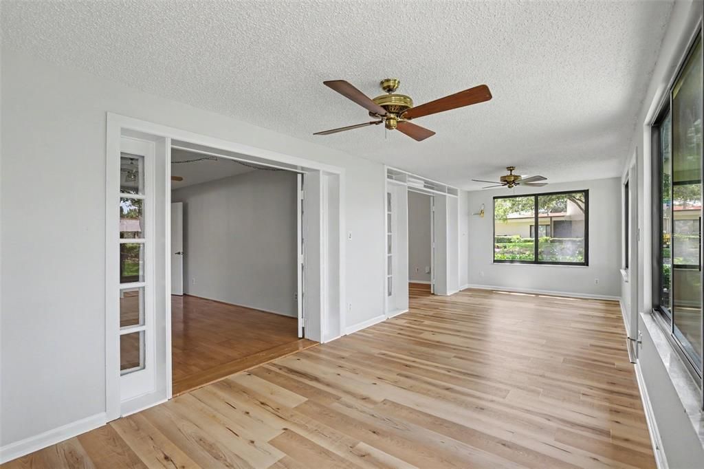 For Sale: $270,000 (2 beds, 2 baths, 1329 Square Feet)