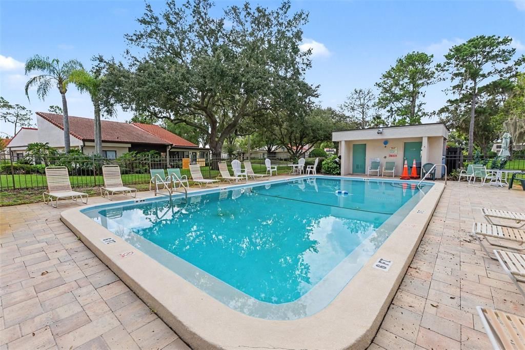 For Sale: $270,000 (2 beds, 2 baths, 1329 Square Feet)