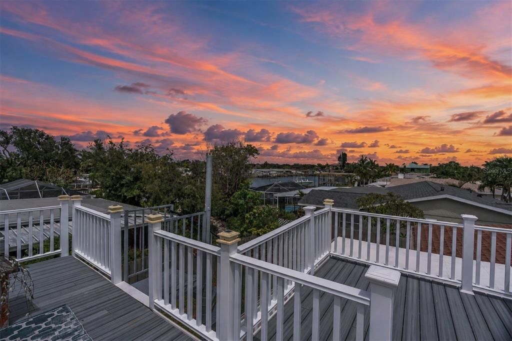 For Sale: $625,000 (4 beds, 2 baths, 2369 Square Feet)