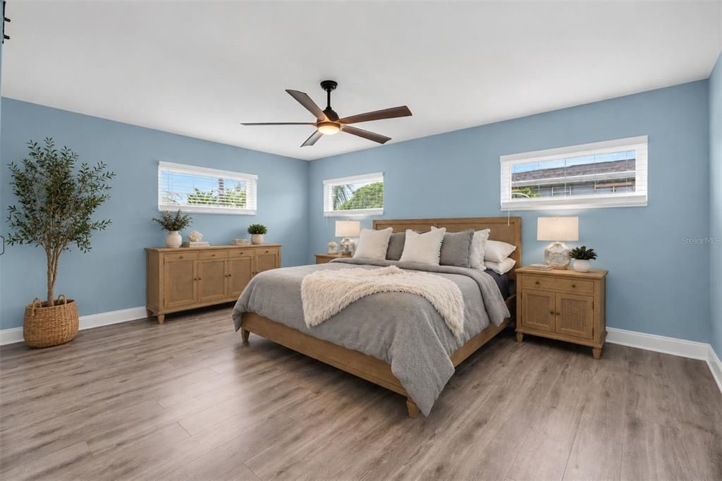 For Sale: $625,000 (4 beds, 2 baths, 2369 Square Feet)