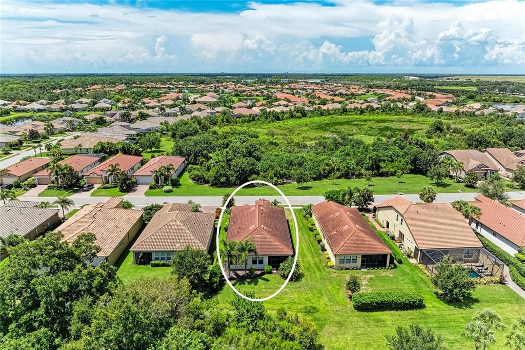 En Venta: $649,900 (3 camas, 3 baños, 2507 Pies cuadrados)