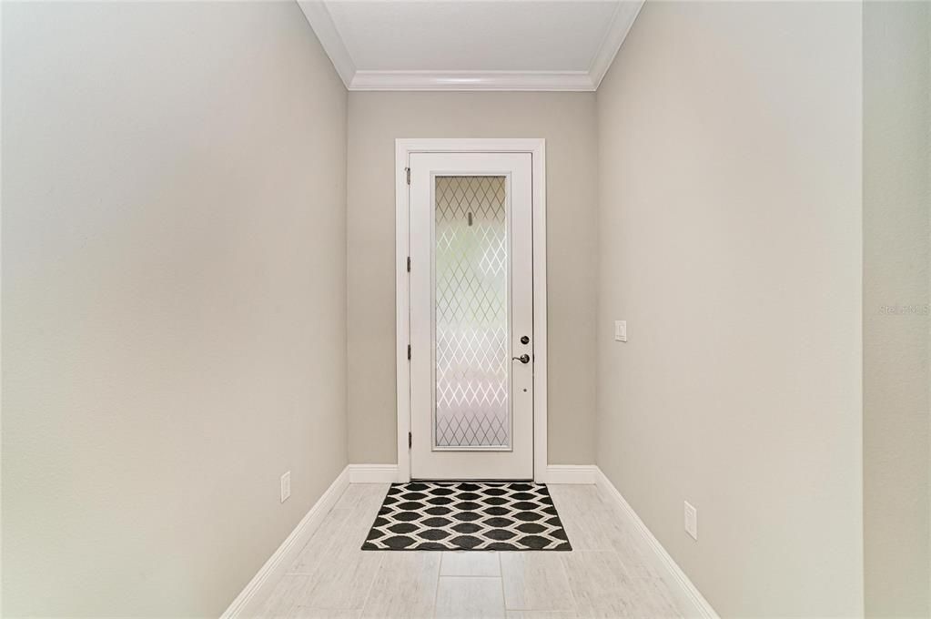 En Venta: $649,900 (3 camas, 3 baños, 2507 Pies cuadrados)