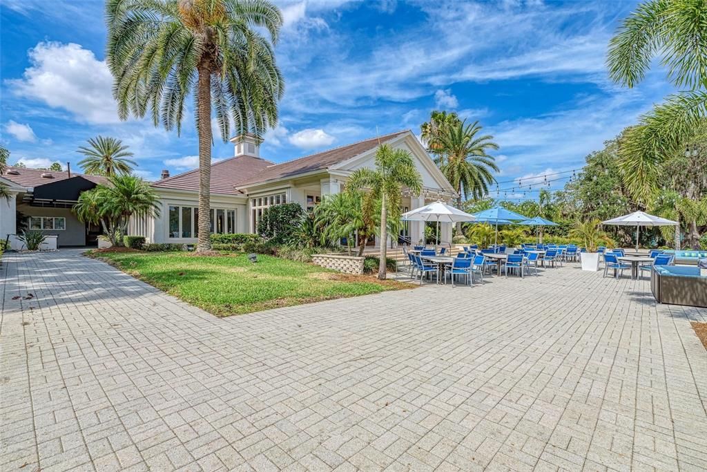 En Venta: $649,900 (3 camas, 3 baños, 2507 Pies cuadrados)