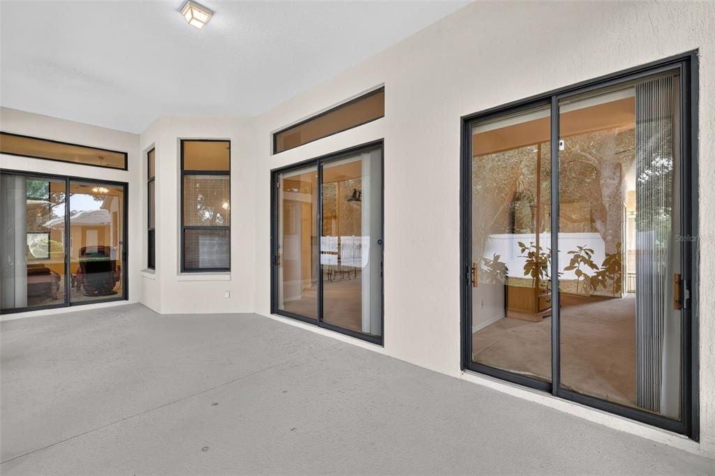 En Venta: $335,000 (3 camas, 2 baños, 2251 Pies cuadrados)