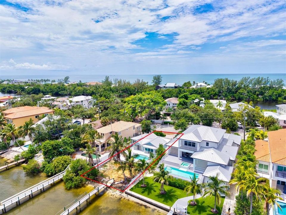 For Sale: $1,700,000 (0.20 acres)