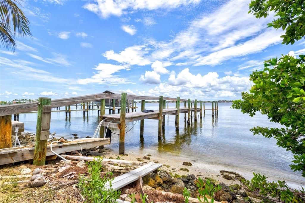 For Sale: $1,700,000 (0.20 acres)
