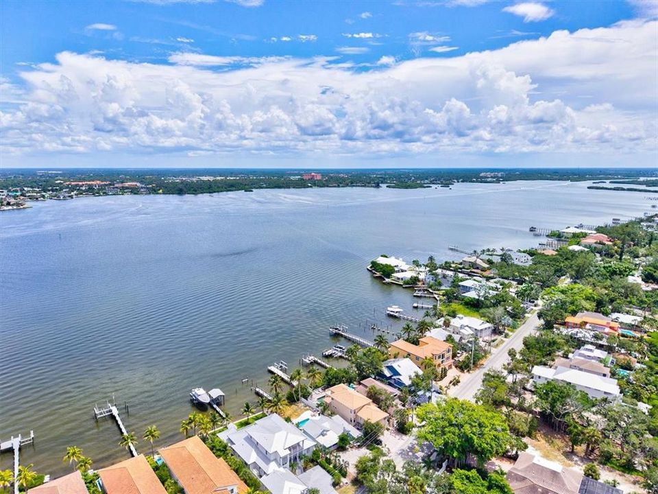 For Sale: $1,700,000 (0.20 acres)