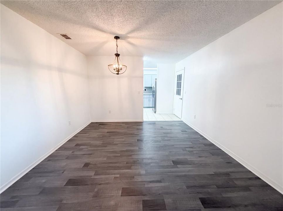 For Sale: $240,000 (3 beds, 2 baths, 1526 Square Feet)