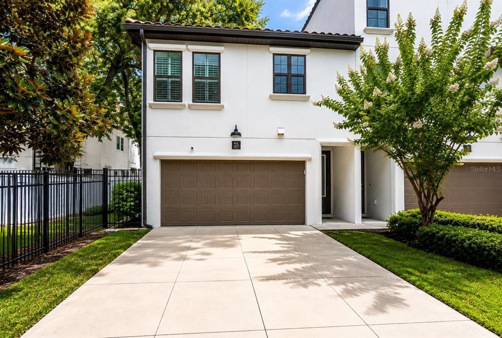 For Rent: $4,200 (2 beds, 2 baths, 1493 Square Feet)