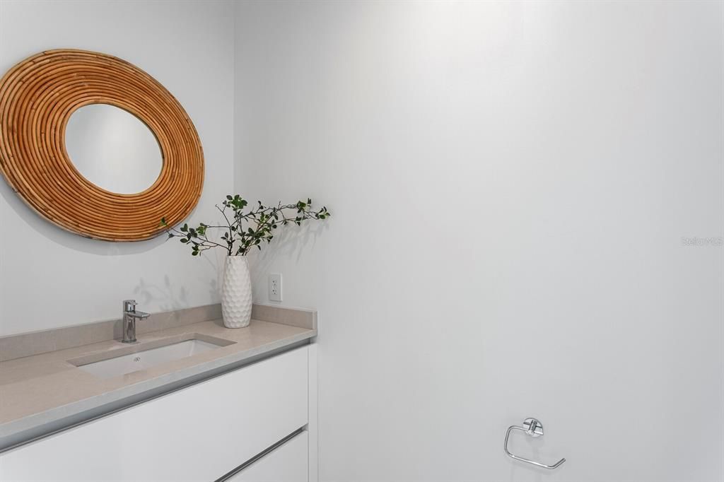 En Renta: $4,900 (2 camas, 2 baños, 1311 Pies cuadrados)