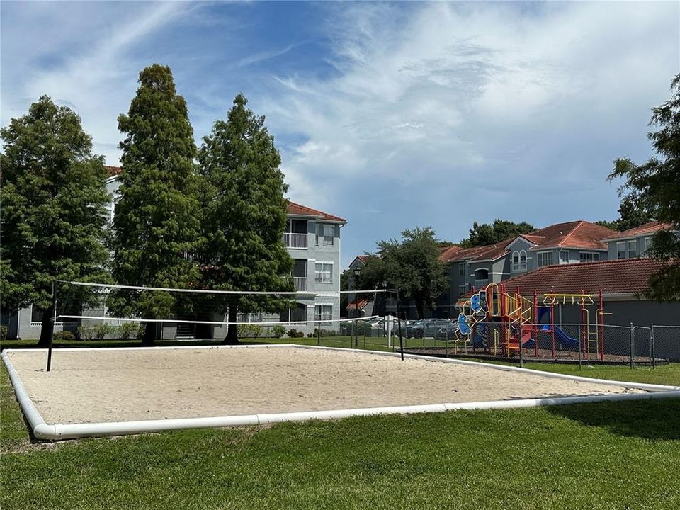 En Venta: $168,000 (2 camas, 2 baños, 1083 Pies cuadrados)