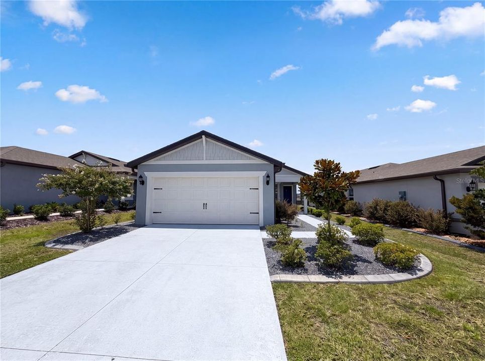 For Sale: $273,000 (2 beds, 2 baths, 1433 Square Feet)