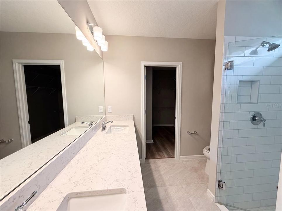 For Sale: $273,000 (2 beds, 2 baths, 1433 Square Feet)