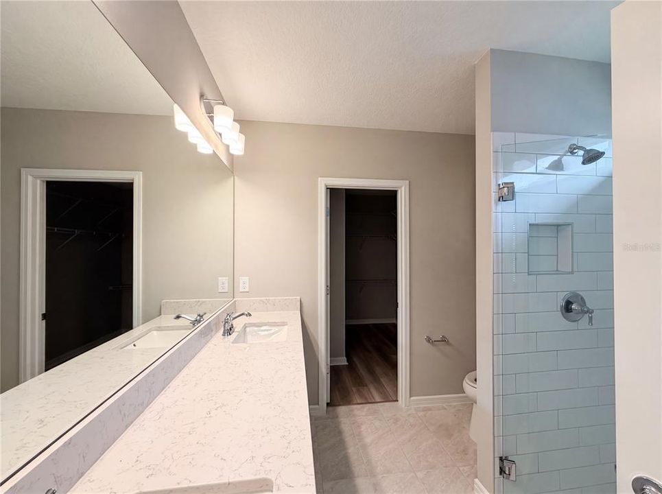 For Sale: $273,000 (2 beds, 2 baths, 1433 Square Feet)