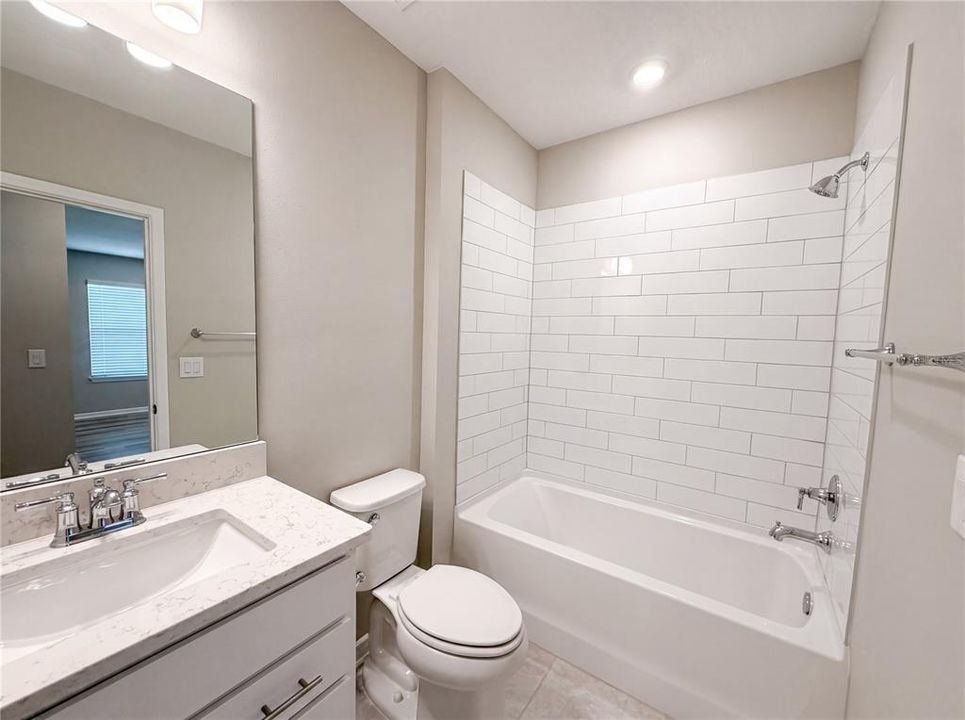 For Sale: $273,000 (2 beds, 2 baths, 1433 Square Feet)
