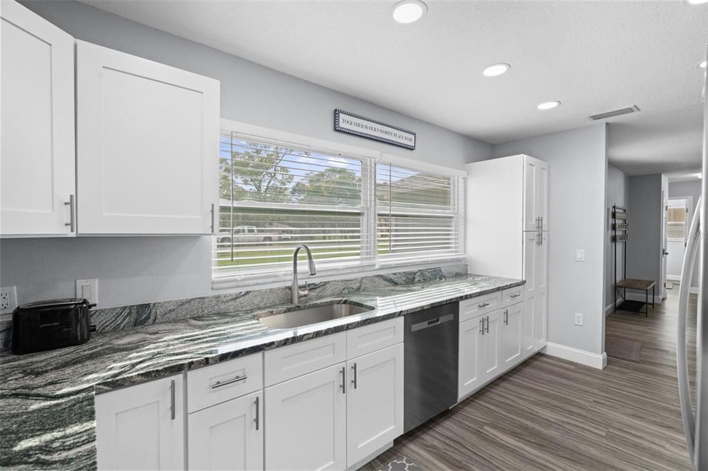 For Sale: $300,000 (3 beds, 2 baths, 1366 Square Feet)