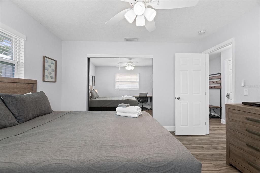 For Sale: $300,000 (3 beds, 2 baths, 1366 Square Feet)