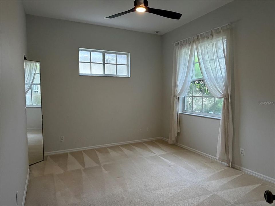 For Rent: $2,450 (3 beds, 2 baths, 1679 Square Feet)