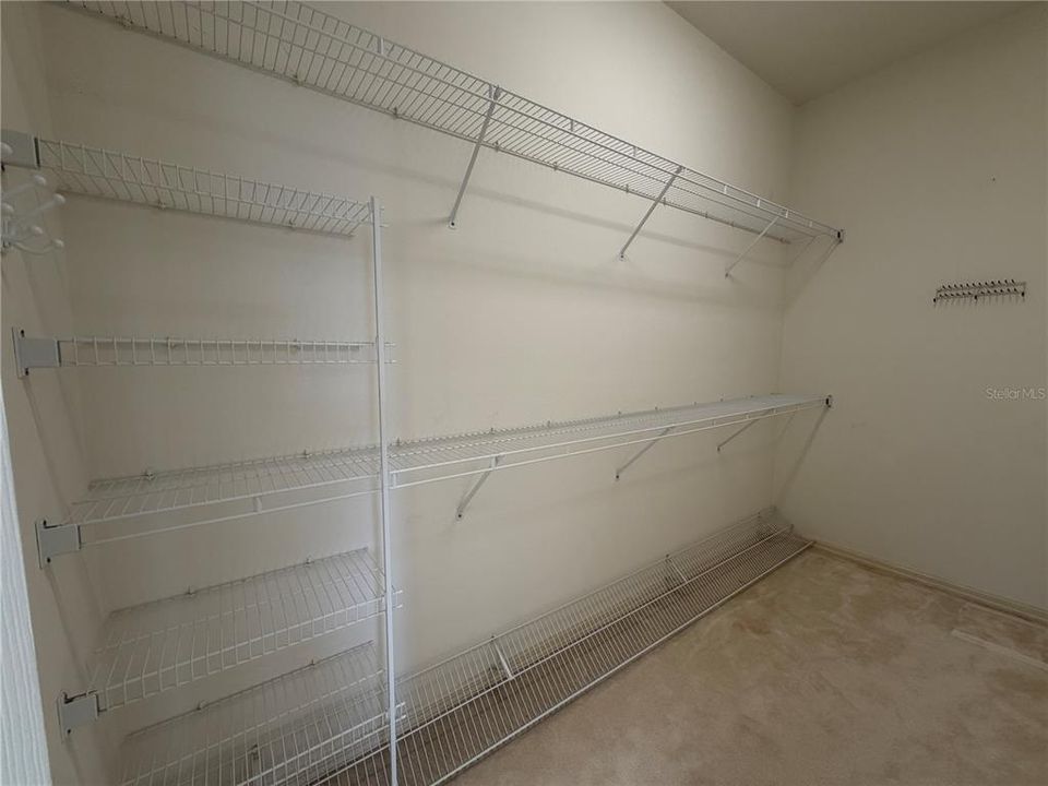 For Rent: $2,450 (3 beds, 2 baths, 1679 Square Feet)