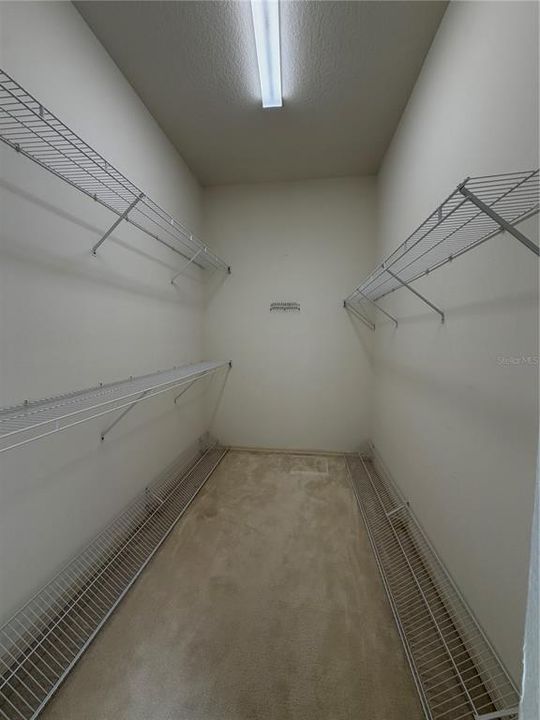 For Rent: $2,450 (3 beds, 2 baths, 1679 Square Feet)