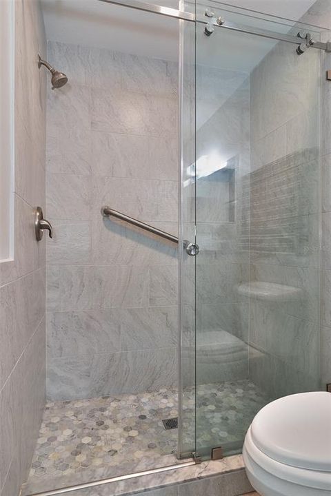 For Sale: $324,900 (2 beds, 2 baths, 1332 Square Feet)
