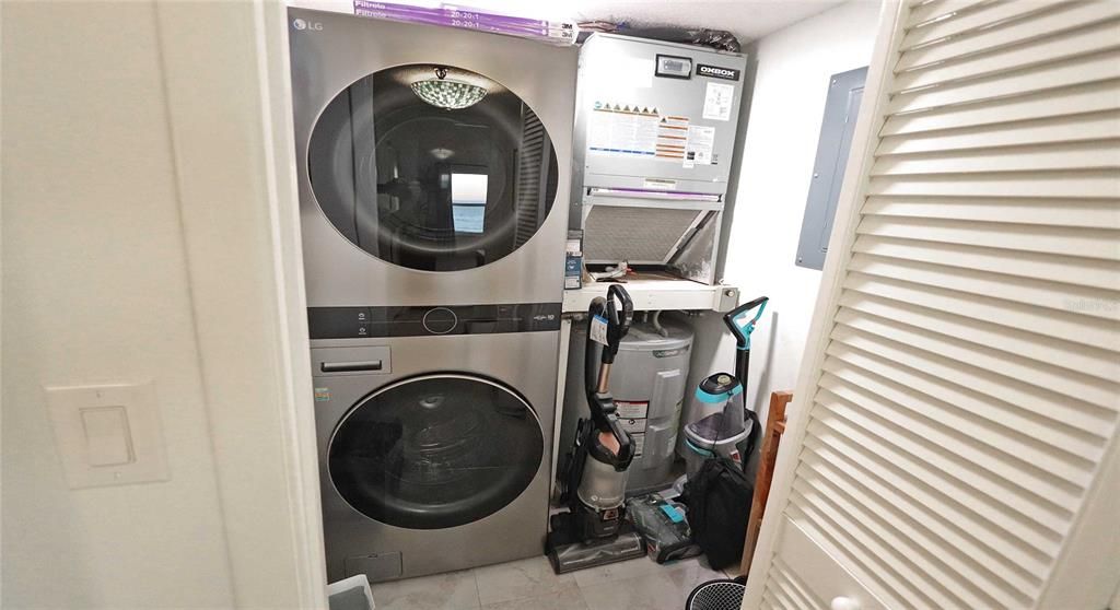 En Venta: $775,000 (2 camas, 2 baños, 1275 Pies cuadrados)