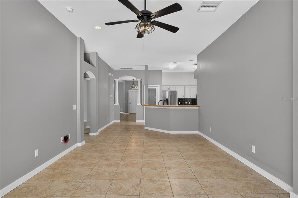 For Sale: $469,900 (4 beds, 2 baths, 2091 Square Feet)