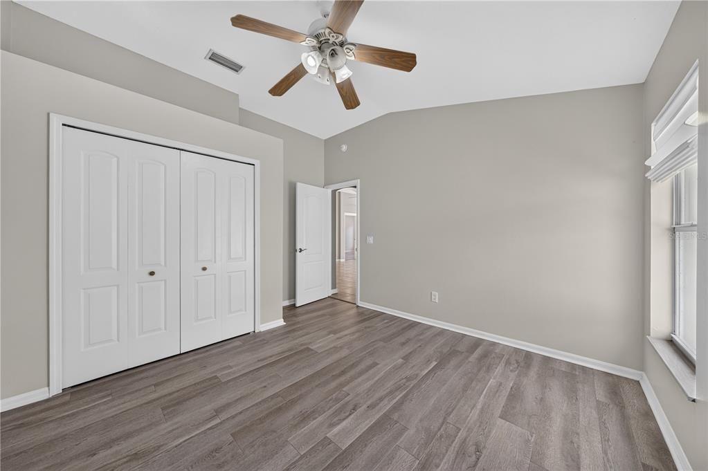For Sale: $469,900 (4 beds, 2 baths, 2091 Square Feet)