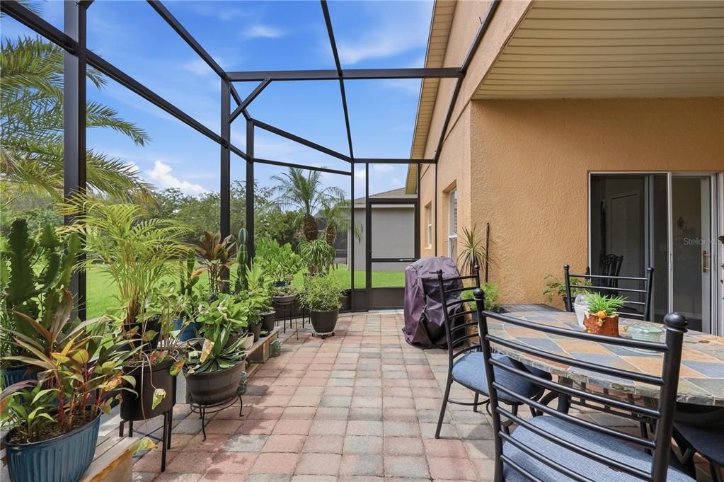 En Venta: $295,000 (2 camas, 2 baños, 1574 Pies cuadrados)