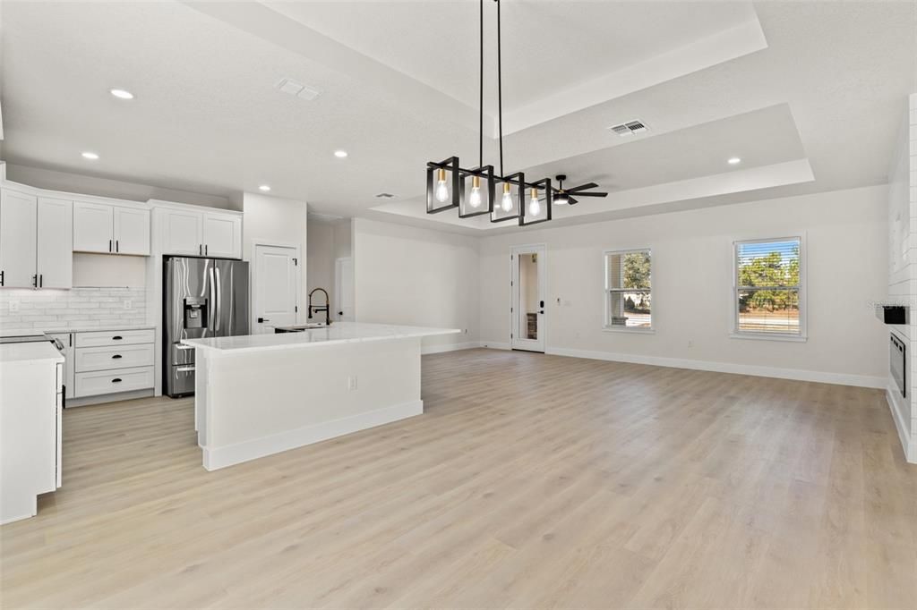 For Sale: $439,900 (4 beds, 3 baths, 2362 Square Feet)