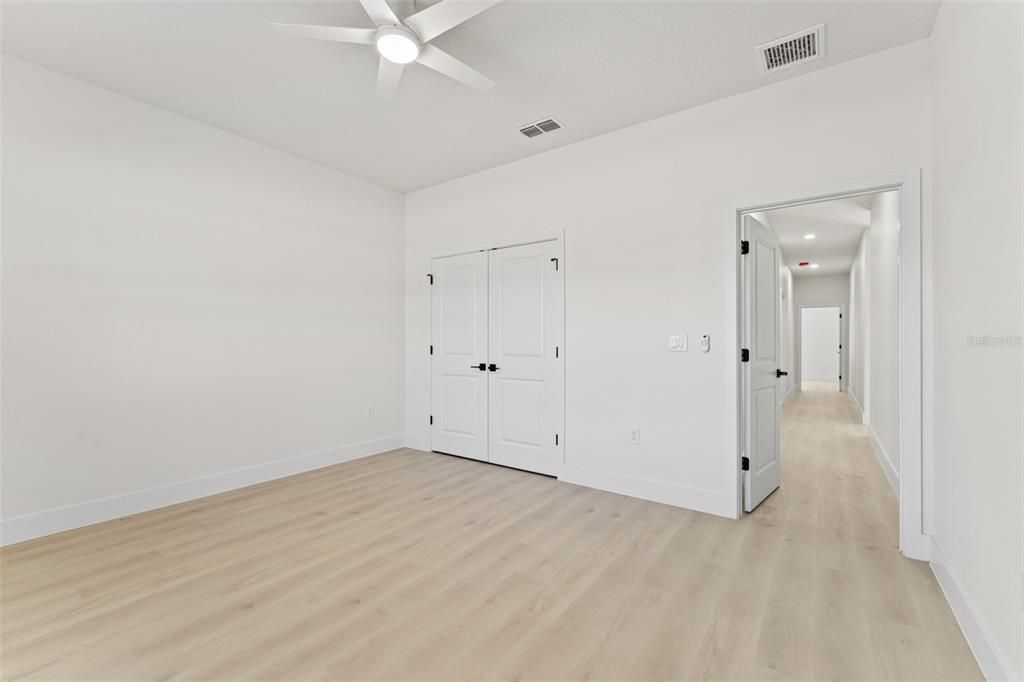 For Sale: $439,900 (4 beds, 3 baths, 2362 Square Feet)