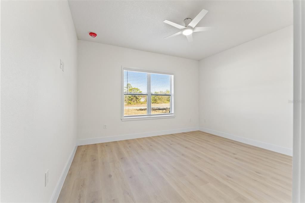 For Sale: $439,900 (4 beds, 3 baths, 2362 Square Feet)